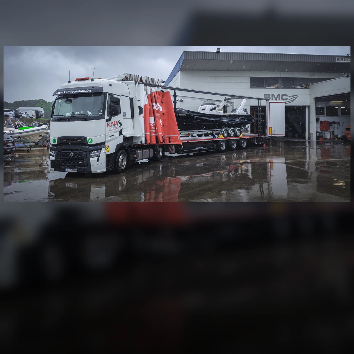 Time-Critical Logistics